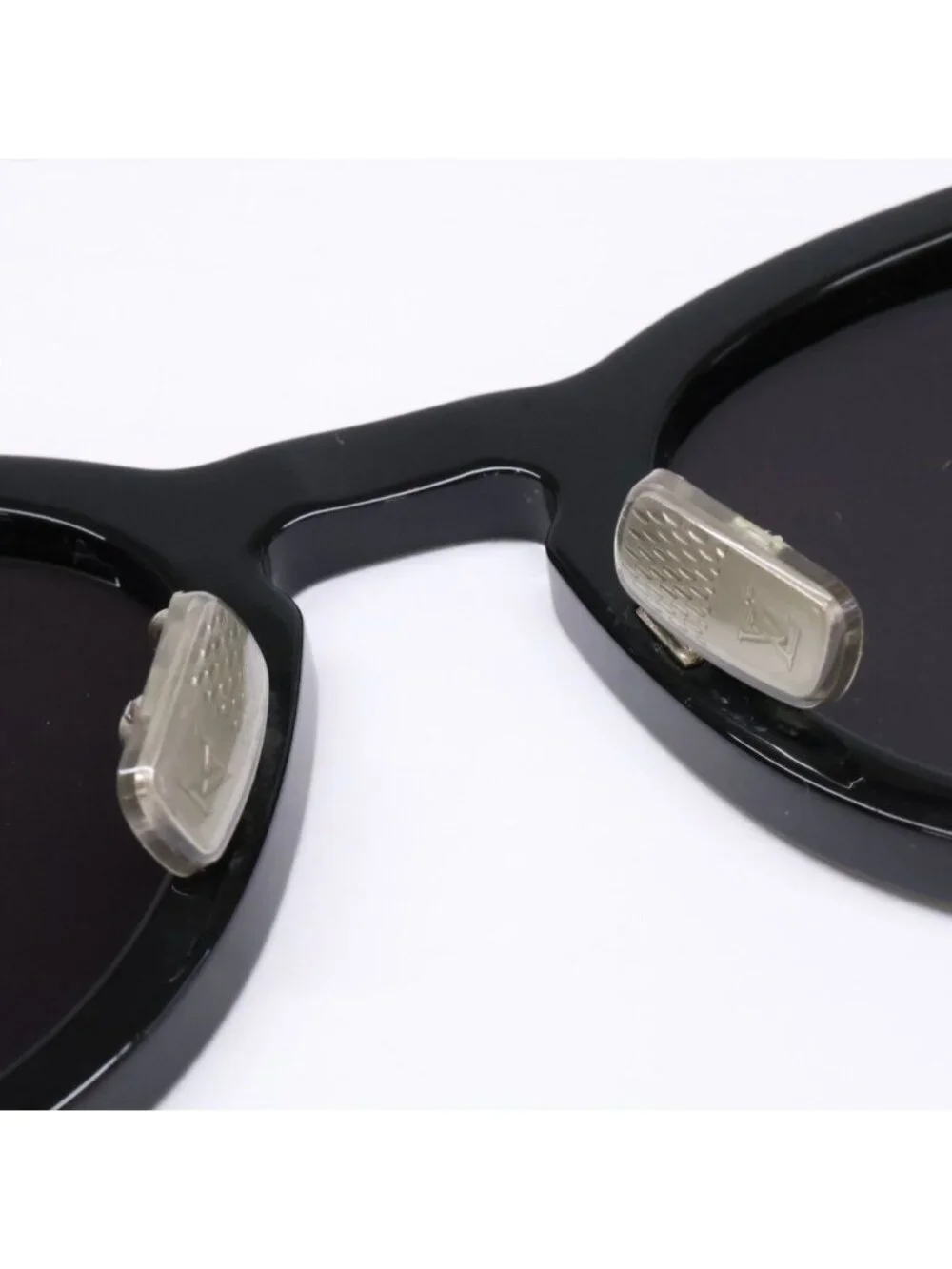 Louis Vuitton Vintage LV Confidence Round Eyewear